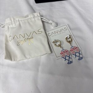 NEW Canvas 2021 Ginger Jar Pierced Earrings with Storage Bag